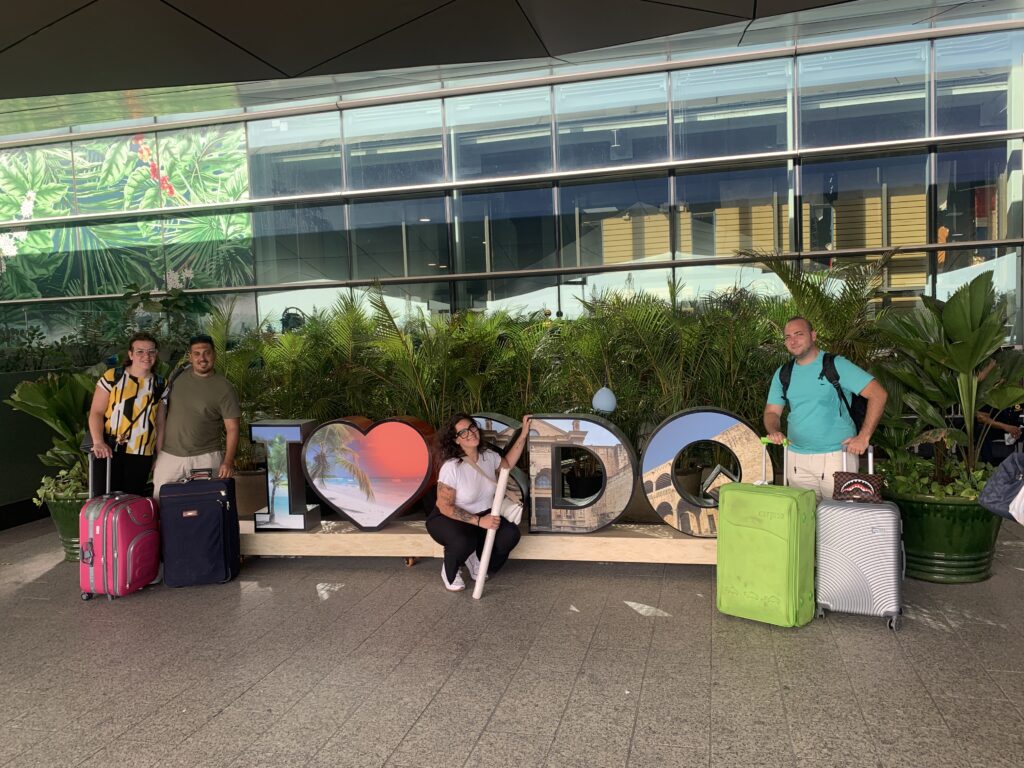 sería: ✈️ One More Destination, One More Happy Customer. Thank You for Traveling with Paraisord! 🌴