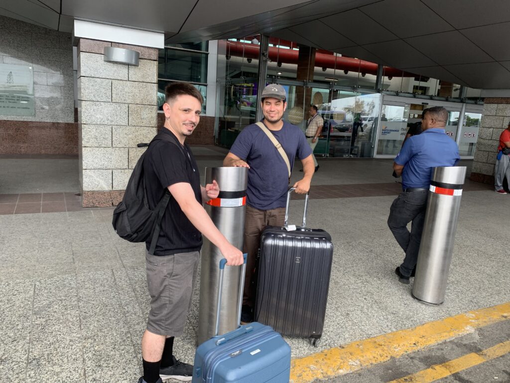 ✈️ Another satisfied customer. Private transfer from the Colonial Zone to Las Américas International Airport, with the punctuality and quality service that distinguish Paraisord.